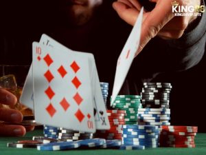 Poker là một trò chơi bài mang tính chiến thuật cao